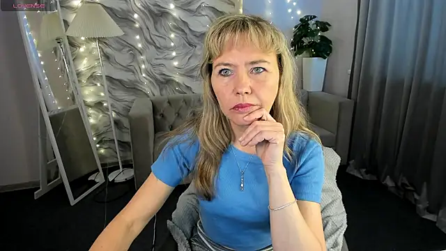 Carla Vogue online show from February 4, 2026, 11:16 am