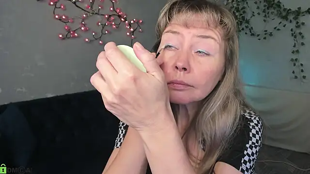 Snapshot of Carla_Vogue chatting on November 23, 2025, 3:05 am Carla Vogue online show from November 23, 2025, 3:05 am