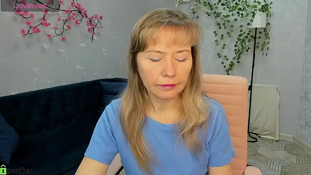 Snapshot of Carla_Vogue chatting on November 29, 2025, 2:55 am Carla Vogue online show from November 29, 2025, 2:55 am