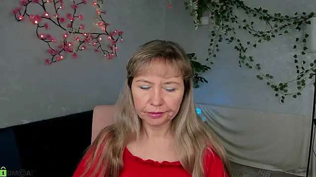 Snapshot of Carla_Vogue chatting on December 4, 2025, 10:14 am Carla Vogue online show from December 4, 2025, 10:14 am