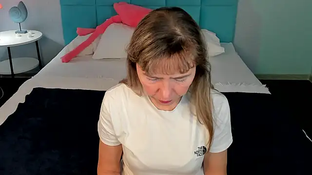 Snapshot of Carla_Vogue chatting on November 8, 2025, 2:59 am Carla Vogue online show from November 8, 2025, 2:59 am