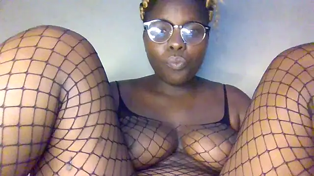 Snapshot of TastiQ chatting on January 5, 2026, 8:56 pm TastiQ online show from January 5, 2026, 8:56 pm