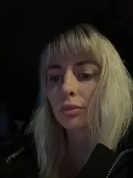 blondegirlx online show from February 8, 2026, 5:43 pm