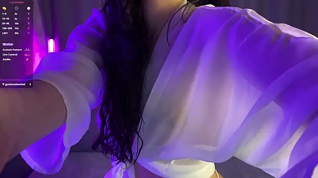 Mulan Lo online show from February 5, 2026, 6:59 pm