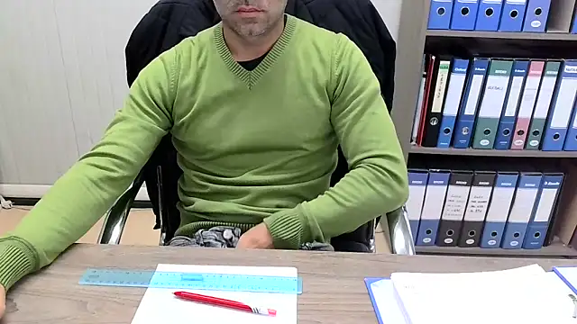 Evasionee online show from November 25, 2025, 8:25 am