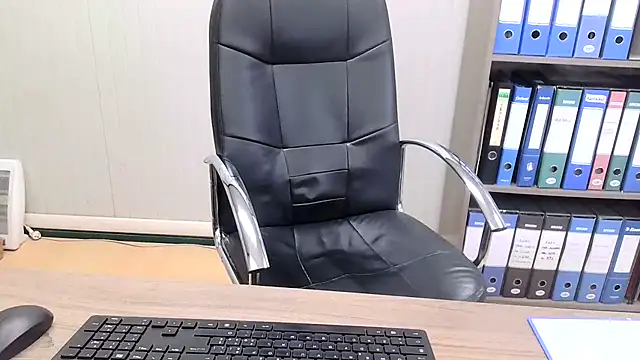 Evasionee online show from March 6, 2026, 8:20 am