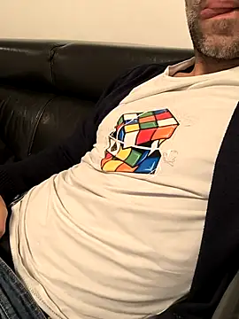 Evasionee online show from November 8, 2025, 11:03 am