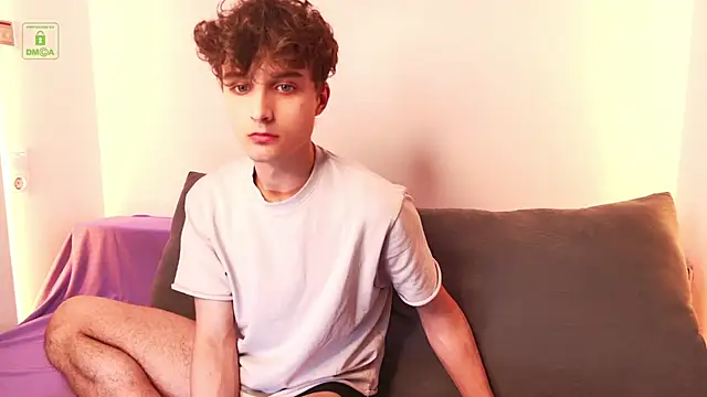 Snapshot of Richard_steele_hot chatting on June 24, 2026, 3:32 pm Richard steele hot online show from June 24, 2026, 3:32 pm