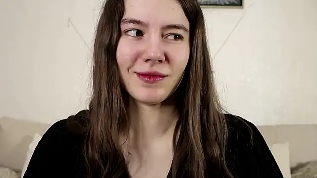 Petalwren online show from February 15, 2026, 11:42 am