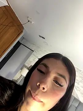 AsiaMillerr  online show from November 1, 2025, 12:32 pm