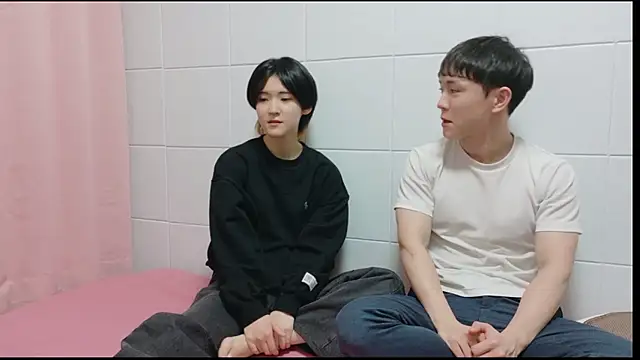 Snapshot of NORA_NEKO_2_2 chatting on November 29, 2025, 10:37 am NORA NEKO 2 2 online show from November 29, 2025, 10:37 am