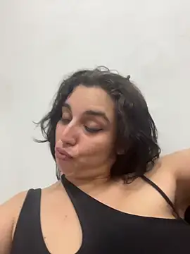 Snapshot of gigi333regi chatting on December 22, 2025, 4:23 am gigi333regi online show from December 22, 2025, 4:23 am