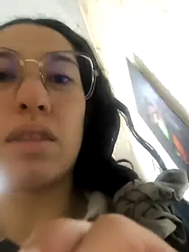 Snapshot of eva_delight_ chatting on December 2, 2025, 11:12 am eva delight online show from December 2, 2025, 11:12 am