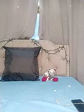 Snapshot of eva_delight_ chatting on November 18, 2025, 11:02 am eva delight online show from November 18, 2025, 11:02 am