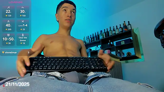 Snapshot of Dallen_Grant chatting on November 21, 2025, 12:37 pm Dallen Grant online show from November 21, 2025, 12:37 pm