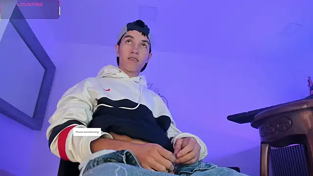 Snapshot of Dallen_Grant chatting on November 14, 2025, 8:56 pm Dallen Grant online show from November 14, 2025, 8:56 pm