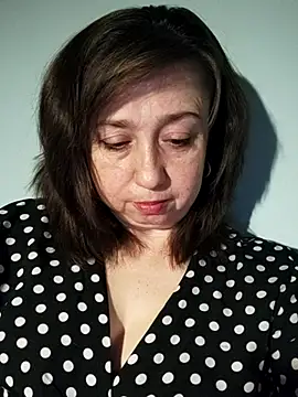 MaryKiki5619 online show from June 26, 2026, 7:31 pm