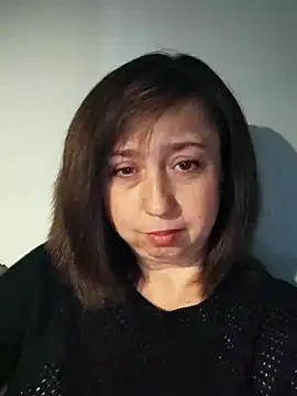 MaryKiki5619 online show from May 27, 2026, 5:42 pm