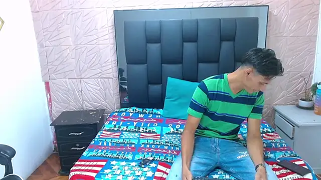 Snapshot of wiltom_ chatting on October 30, 2025, 3:38 am wiltom online show from October 30, 2025, 3:38 am