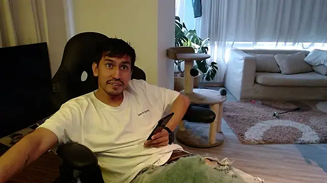 Snapshot of cowboy_co chatting on November 2, 2025, 10:37 pm cowboy co online show from November 2, 2025, 10:37 pm