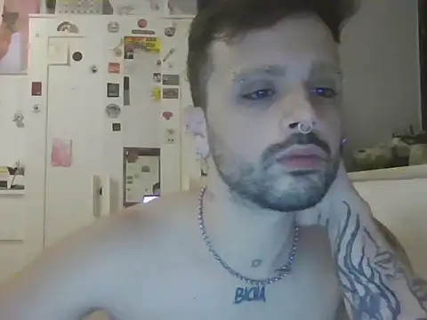 Snapshot of pietrosanchezz chatting on October 24, 2025, 11:48 pm pietrosanchezz online show from October 24, 2025, 11:48 pm