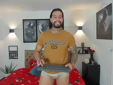 christopher palmerjs online show from November 4, 2025, 12:03 am