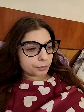 sweetbabygirlforyou online show from March 26, 2026, 8:07 pm