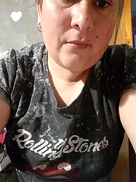 Snapshot of Clara_Arg chatting on November 2, 2025, 9:53 pm Clara Arg online show from November 2, 2025, 9:53 pm