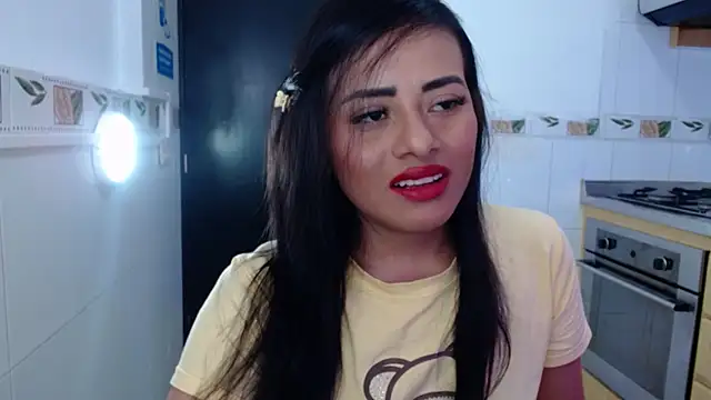 Snapshot of karla_al chatting on December 4, 2025, 8:08 pm karla al online show from December 4, 2025, 8:08 pm