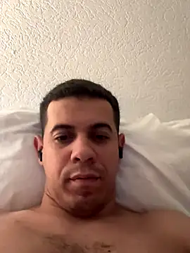 Snapshot of Xx_rvs_xX chatting on October 27, 2025, 9:16 pm Xx rvs xX online show from October 27, 2025, 9:16 pm