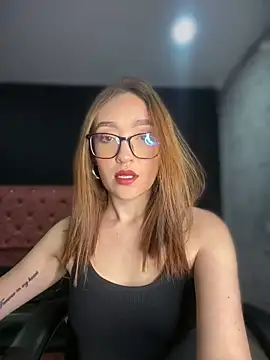 Snapshot of Susan-Miller chatting on October 25, 2025, 2:22 am Susan-Miller online show from October 25, 2025, 2:22 am