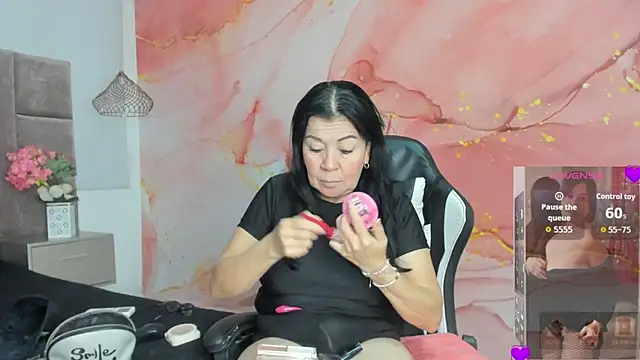 laliItaclark online show from April 16, 2026, 12:06 pm