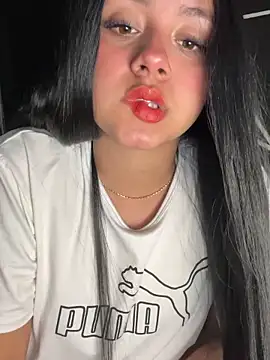 Snapshot of kathne chatting on December 3, 2025, 4:02 am kathne online show from December 3, 2025, 4:02 am