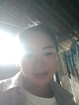 yeu-yeu online show from October 26, 2025, 4:35 am