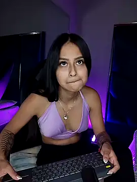 Snapshot of NataliaVega2 chatting on December 3, 2025, 2:56 am NataliaVega2 online show from December 3, 2025, 2:56 am