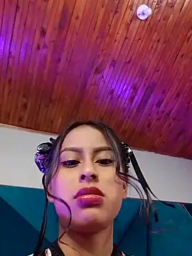 Snapshot of NataliaVega2 chatting on October 31, 2025, 3:47 am NataliaVega2 online show from October 31, 2025, 3:47 am