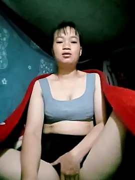 Snapshot of Noelle-e chatting on November 4, 2025, 10:57 pm Noelle-e online show from November 4, 2025, 10:57 pm