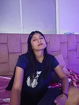 Snapshot of YeseniaRodriguez3 chatting on June 8, 2026, 12:49 pm YeseniaRodriguez3 online show from June 8, 2026, 12:49 pm