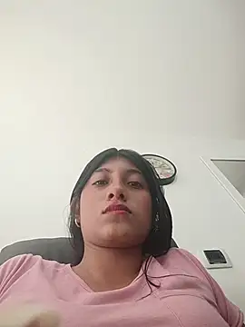 Snapshot of YeseniaRodriguez3 chatting on December 16, 2025, 5:06 pm YeseniaRodriguez3 online show from December 16, 2025, 5:06 pm