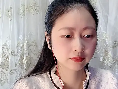 Snapshot of nuannuan35593 chatting on October 31, 2025, 11:18 am nuannuan35593 online show from October 31, 2025, 11:18 am