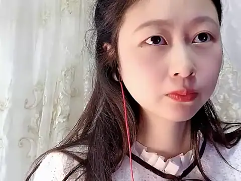 Snapshot of nuannuan35593 chatting on November 4, 2025, 12:09 pm nuannuan35593 online show from November 4, 2025, 12:09 pm