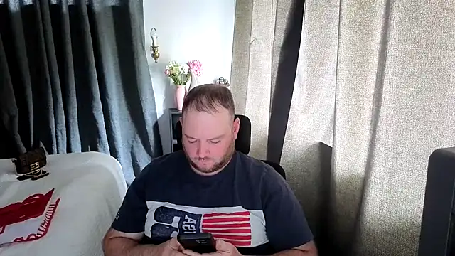 Snapshot of john_clarisa chatting on November 24, 2025, 8:53 pm john clarisa online show from November 24, 2025, 8:53 pm