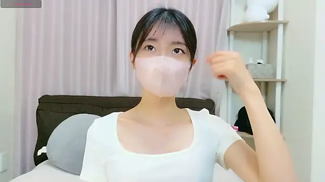 rei chaaan online show from November 1, 2025, 9:14 am