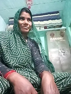 Snapshot of Sandhya---123 chatting on October 26, 2025, 4:07 pm Sandhya---123 online show from October 26, 2025, 4:07 pm