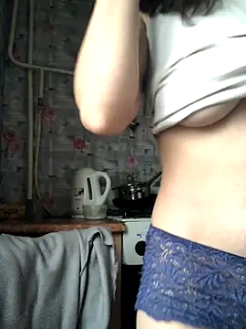 Snapshot of AnitaTenchi1 chatting on November 20, 2025, 6:58 am AnitaTenchi1 online show from November 20, 2025, 6:58 am