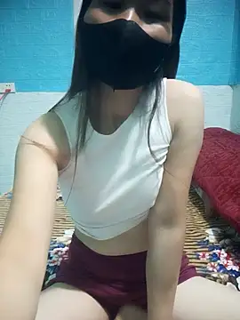 Snapshot of Donatella28 chatting on November 11, 2025, 2:50 am Donatella28 online show from November 11, 2025, 2:50 am