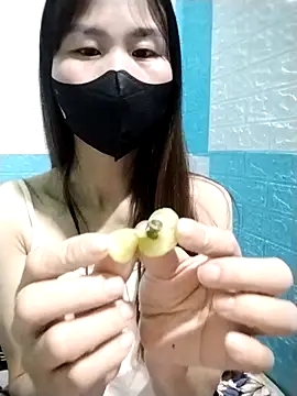 Snapshot of Donatella28 chatting on January 13, 2026, 9:13 am Donatella28 online show from January 13, 2026, 9:13 am