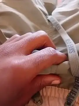 younggblackkCOCK19 online show from April 4, 2026, 11:28 am