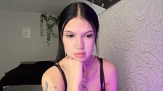 Snapshot of Sylira_fable chatting on November 11, 2025, 11:38 am Sylira fable online show from November 11, 2025, 11:38 am