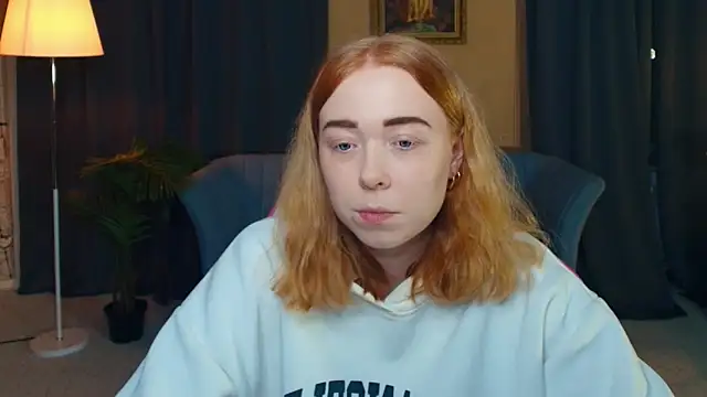 Snapshot of AddieOsler chatting on December 18, 2025, 8:45 pm AddieOsler online show from December 18, 2025, 8:45 pm